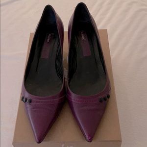 Marc Jacobs Purple kitten heel pumps. Size 10M.